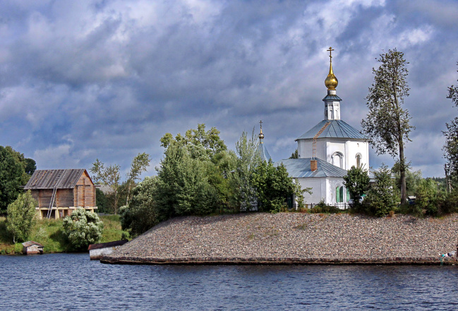 село Золоторучье