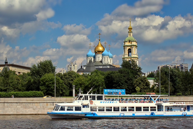 причал у Новоспасского монастыря