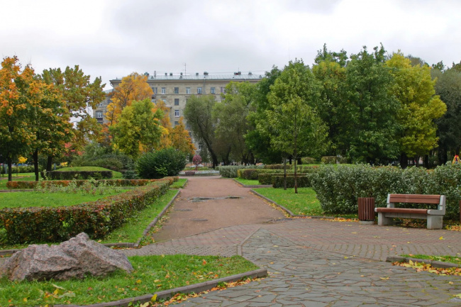 в городе осень