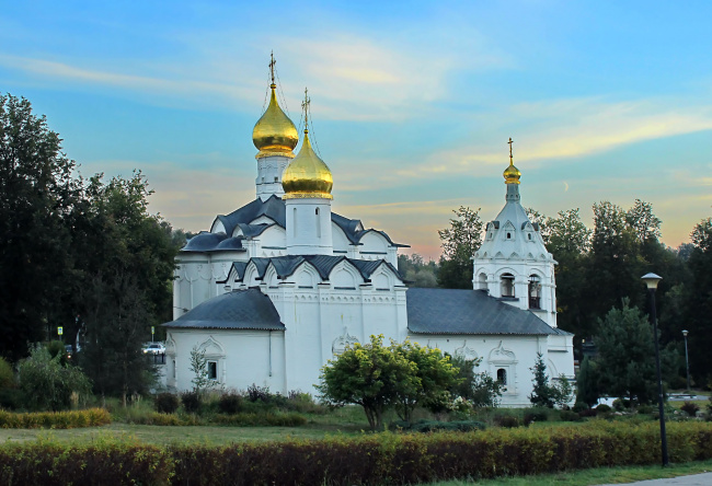 храм Параскевы Пятницы и Введенская церковь