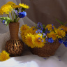 композиция из одуванчиков и голубых цветов